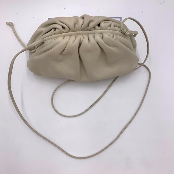 Authe Bottega Veneta White Leather Mini Clutch Preloved Pouch - Picture 16 of 16